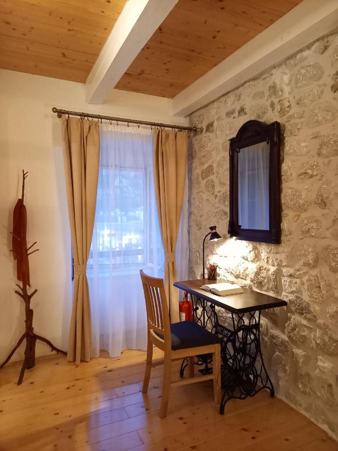 Romantic Stone House By The Sea **** Kotor Exterior photo